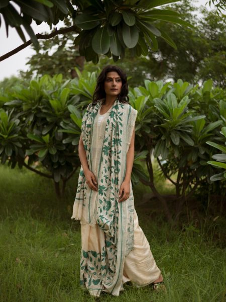 Kantha Sari